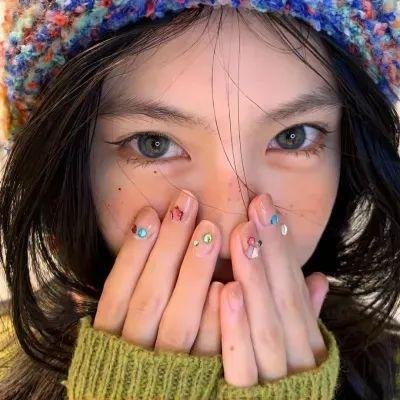 拴线的气球
